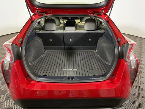 Used 2017 Toyota Prius Two image 15