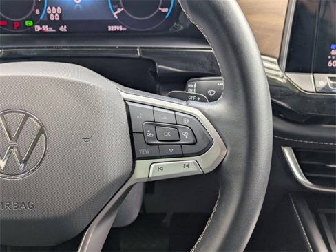 Used 2024 Volkswagen Atlas SE image 21