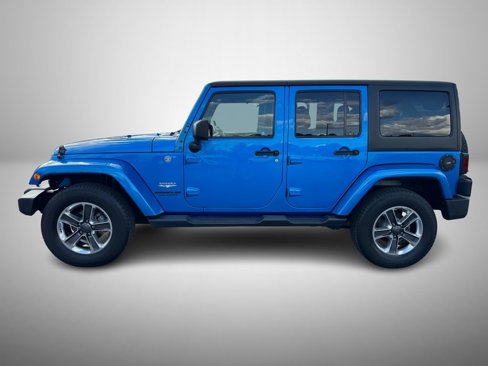 Used 2015 Jeep Wrangler Unlimited Sahara w/ Connectivity Group image 6