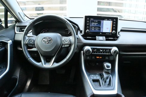 Used 2019 Toyota RAV4 Limited image 18