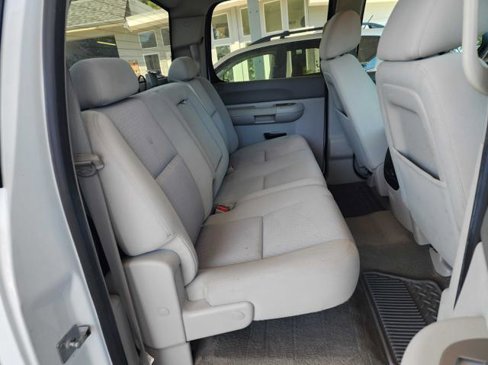 Used 2013 Chevrolet Silverado 1500 LT image 17