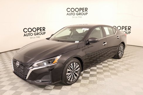 Used 2024 Nissan Altima 2.5 SV image 9