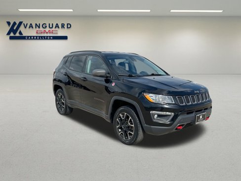 Used 2019 Jeep Compass Trailhawk image 2