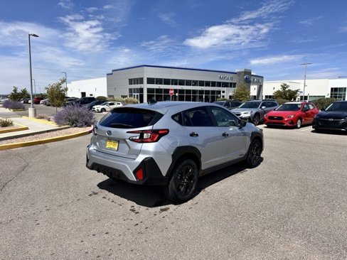 Used 2025 Subaru Crosstrek 2.0i image 3