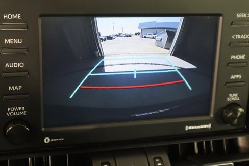 Used 2020 Toyota RAV4 XLE Premium image 28
