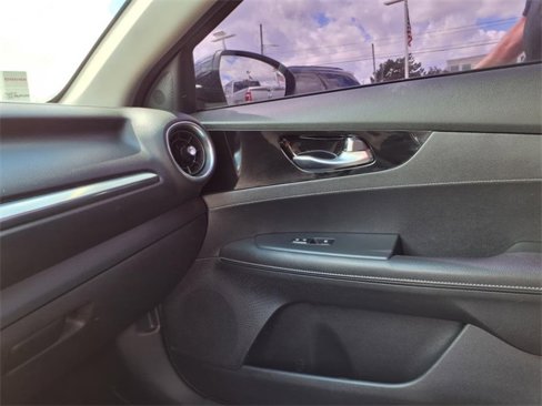 Used 2021 Kia Forte EX image 21
