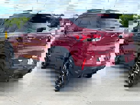 Used 2022 Chevrolet TrailBlazer RS w/ Technology Package image 6