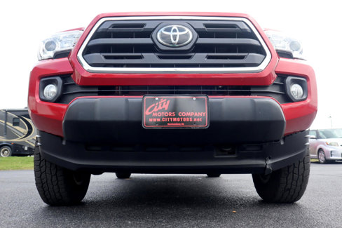 Used 2019 Toyota Tacoma SR5 image 5