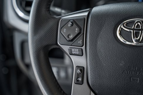 Used 2019 Toyota Tacoma TRD Off-Road image 39