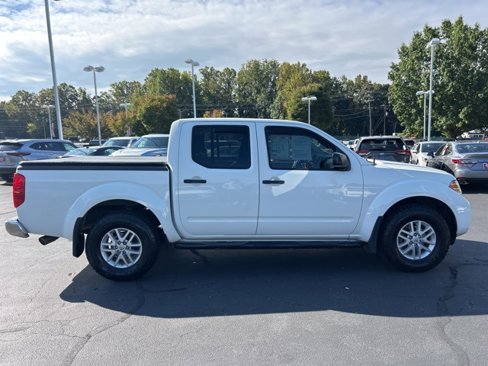 Used 2018 Nissan Frontier SV image 4