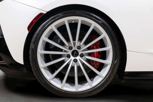 Used 2020 McLaren GT image 22