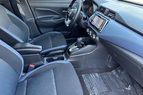 Used 2023 Nissan Versa SV image 17