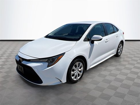 Used 2021 Toyota Corolla LE image 3