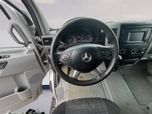 Used 2018 Mercedes-Benz Sprinter 3500 image 12