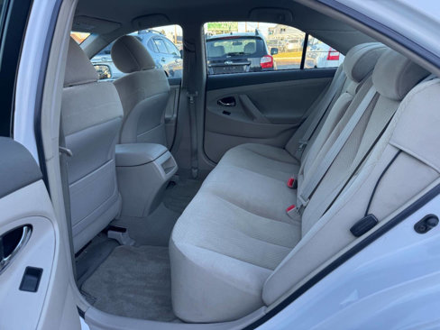 Used 2007 Toyota Camry LE image 22