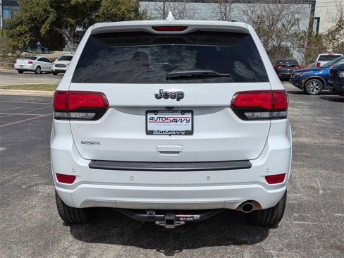 Used 2021 Jeep Grand Cherokee Laredo X image 5
