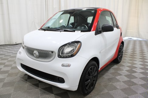 Used 2016 smart fortwo pure image 29