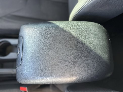 Used 2018 Jeep Wrangler Unlimited Sport image 22