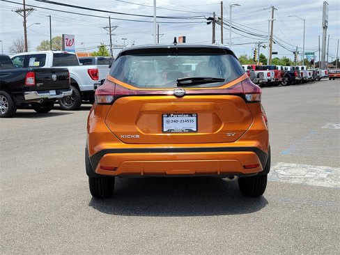 New 2024 Nissan Kicks SV image 9