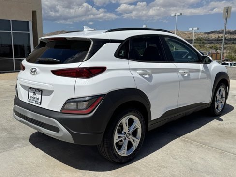 Used 2022 Hyundai Kona SEL image 6