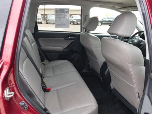Used 2016 Subaru Forester 2.5i Touring w/ Eyesight & Navigation System image 31