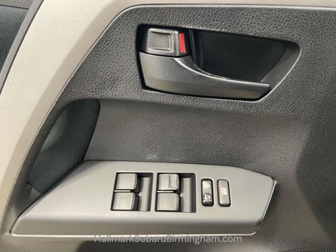 Used 2016 Toyota RAV4 LE image 13