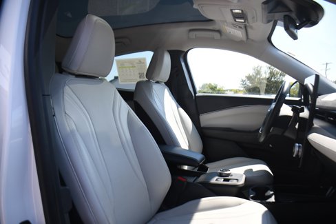 Used 2021 Ford Mustang Mach-E Premium image 15