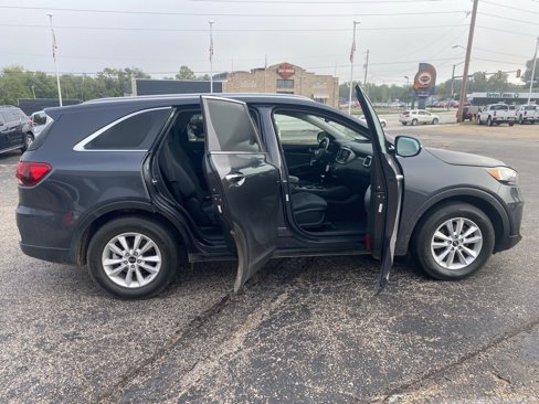 Used 2019 Kia Sorento LX w/ LX Convenience Package image 8