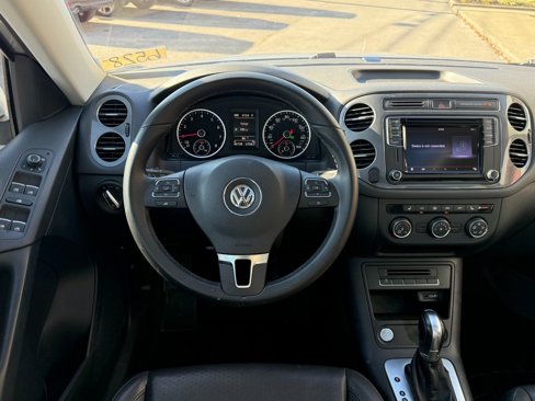 Used 2017 Volkswagen Tiguan Wolfsburg Edition image 7