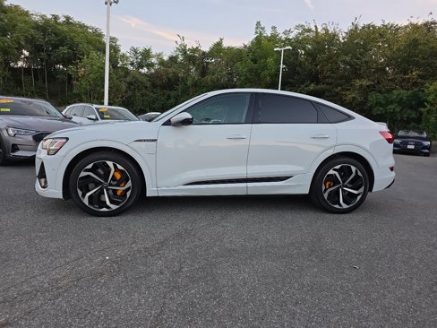 Used 2022 Audi e-tron Premium Plus w/ Premium Plus Package image 5