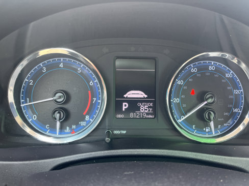 Used 2019 Toyota Corolla LE image 10