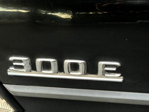 Used 1992 Mercedes-Benz 300 E 2.6 image 23