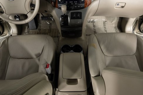 Used 2004 Toyota Sienna XLE Limited image 38