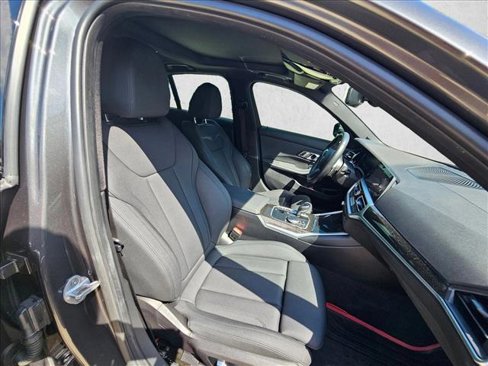 Used 2020 BMW 330i Sedan w/ M Sport Package image 20