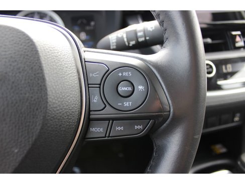 Used 2022 Toyota Corolla Cross LE image 12