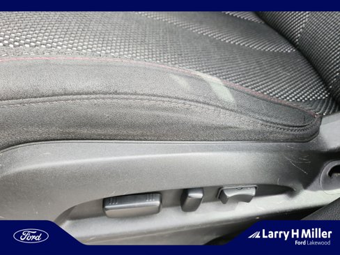Used 2016 Chevrolet Equinox LT w/ Convenience Package image 14