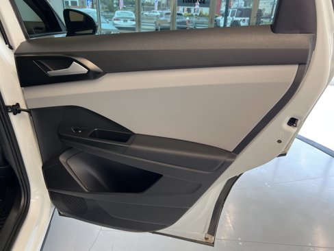Used 2022 Volkswagen Taos S image 32