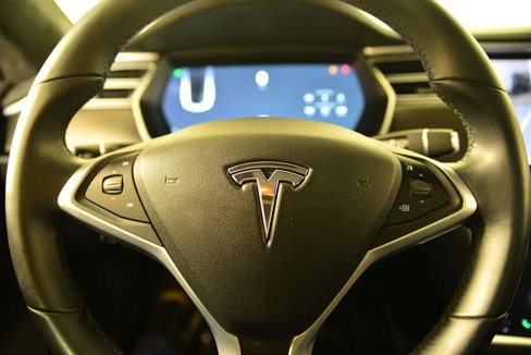 Used 2017 Tesla Model S 75D image 29