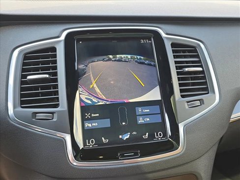 Used 2019 Volvo XC90 T6 Momentum image 12
