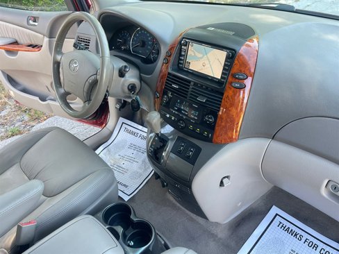 Used 2008 Toyota Sienna XLE Limited image 20