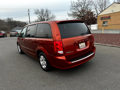 Used 2012 Dodge Grand Caravan SE image 7