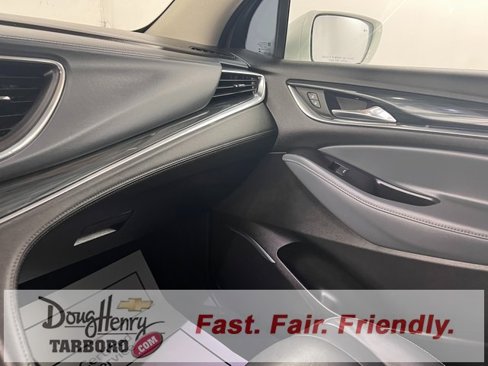 Used 2020 Buick Enclave Essence image 47