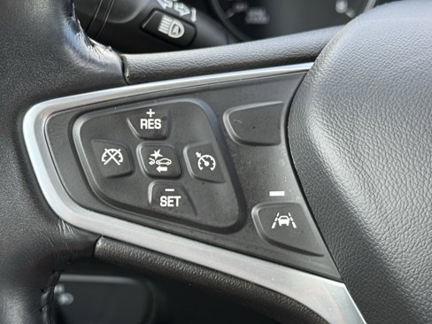 Used 2022 Chevrolet Equinox LT w/ Driver Convenience Package image 16
