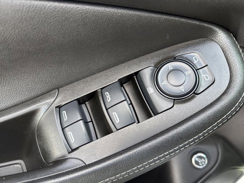 Certified 2022 Buick Encore GX Select w/ Sport Touring Package image 22