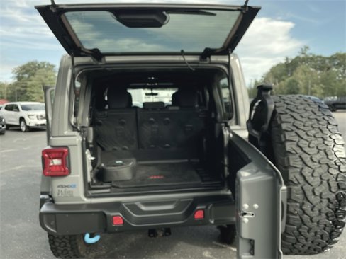 Used 2022 Jeep Wrangler Unlimited Rubicon 4xe w/ Cold Weather Group image 35