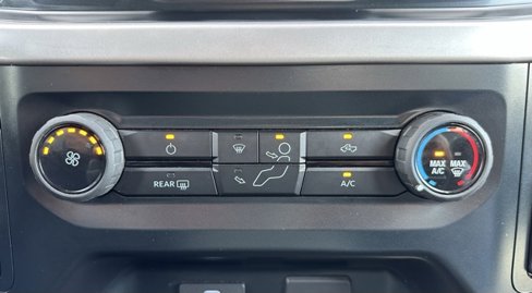 Used 2022 Jeep Grand Cherokee Limited w/ Tech Group image 24