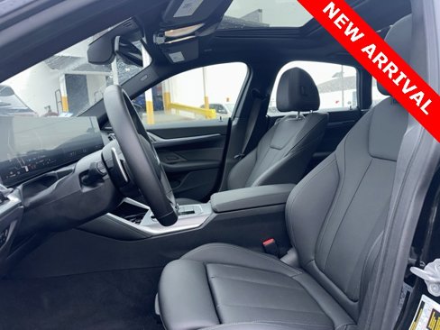 Used 2025 BMW 430i xDrive w/ M Sport Package image 4