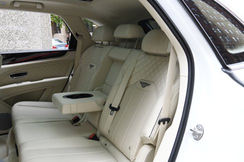 Used 2022 Bentley Bentayga image 13