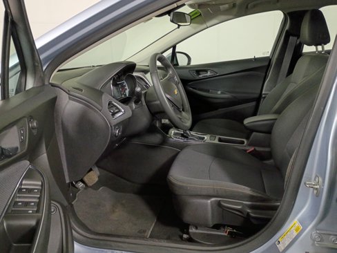 Used 2017 Chevrolet Cruze LS image 13