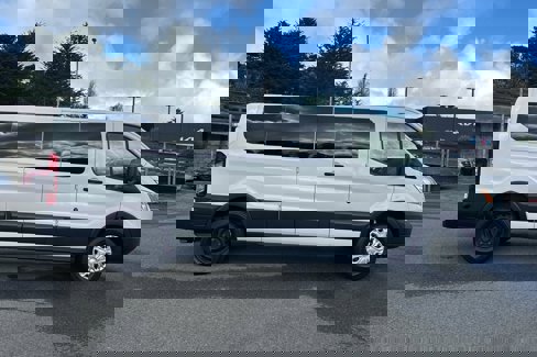 Used 2015 Ford Transit 350 XLT image 3